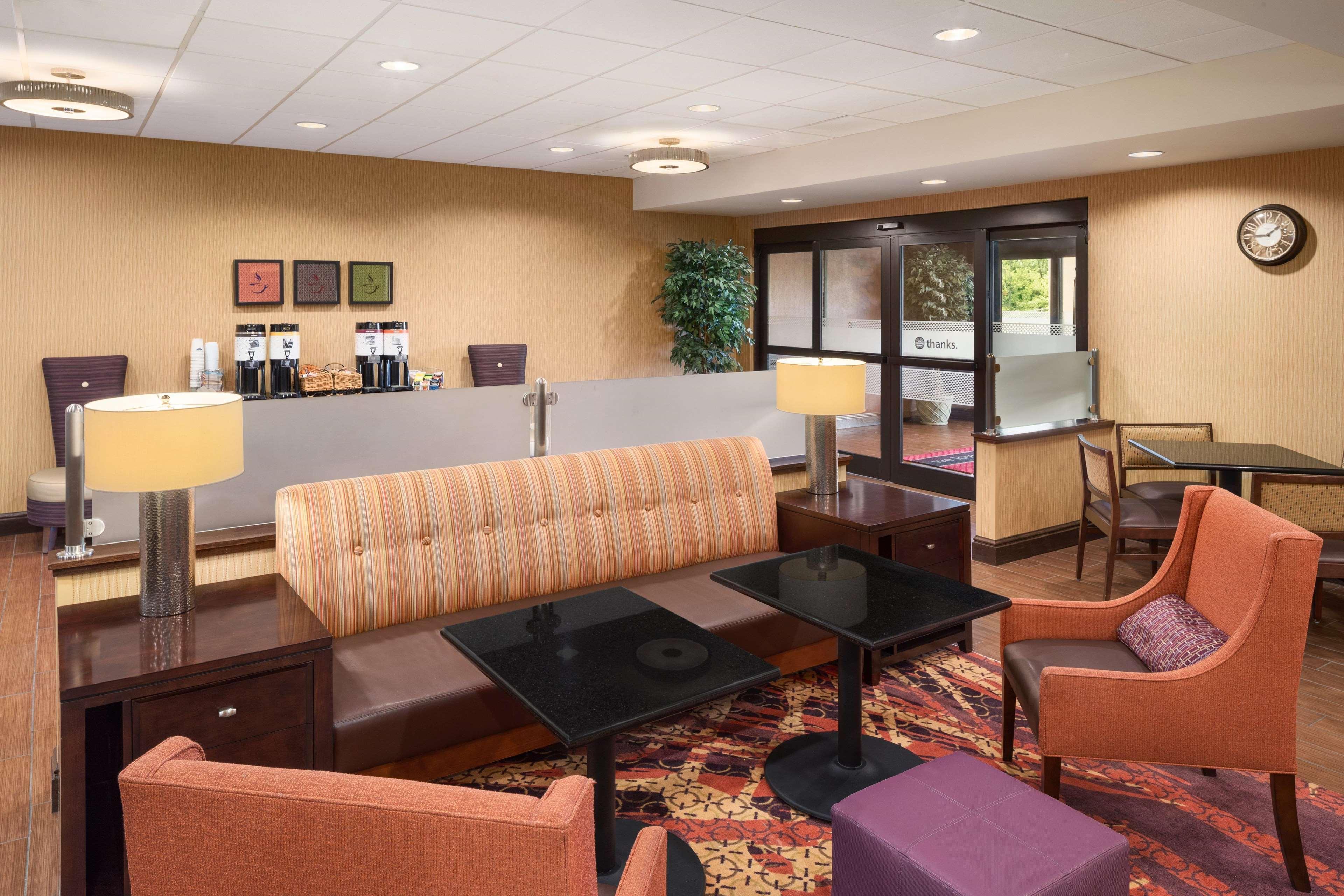 Hampton Inn Belle Vernon Dış mekan fotoğraf