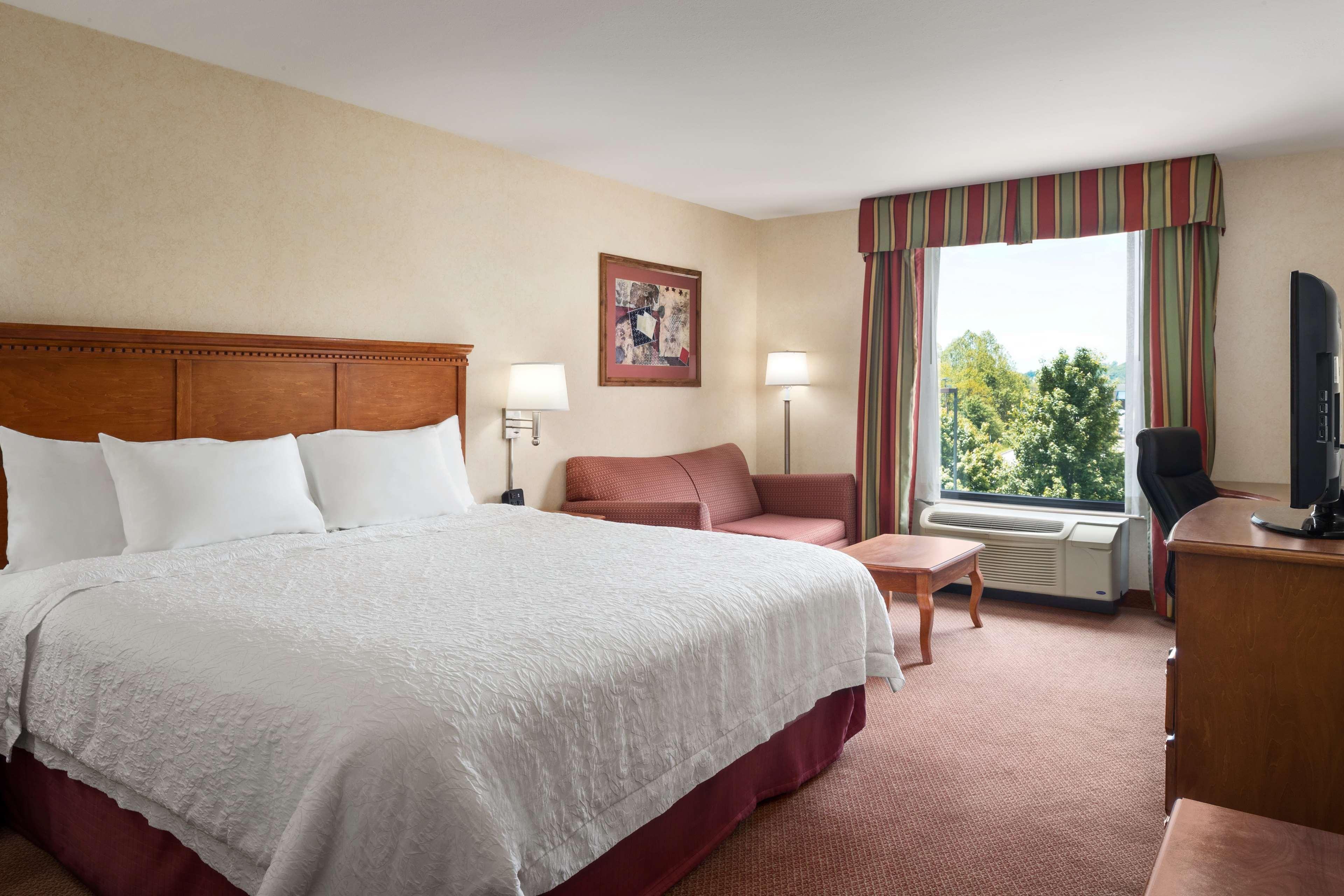 Hampton Inn Belle Vernon Dış mekan fotoğraf