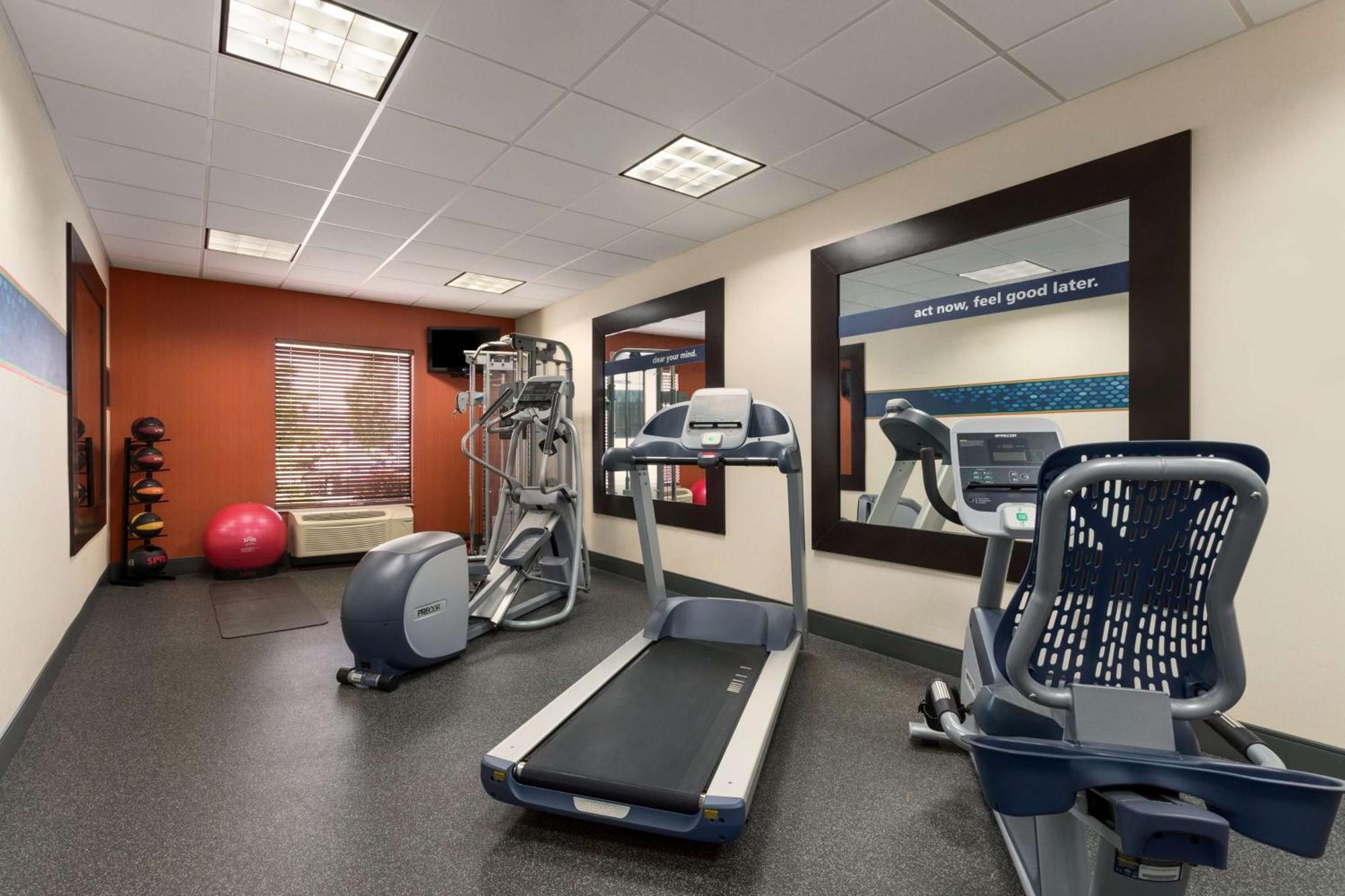 Hampton Inn Belle Vernon Dış mekan fotoğraf