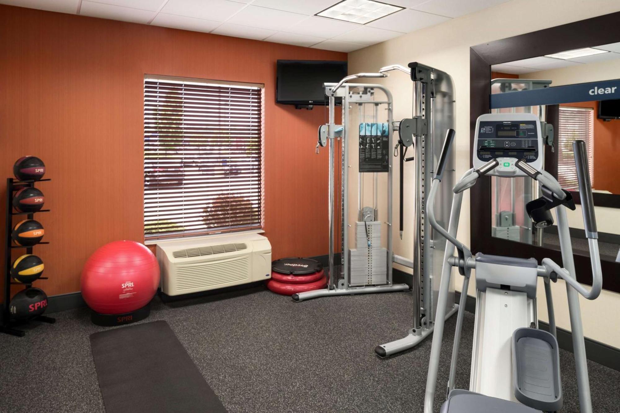Hampton Inn Belle Vernon Dış mekan fotoğraf