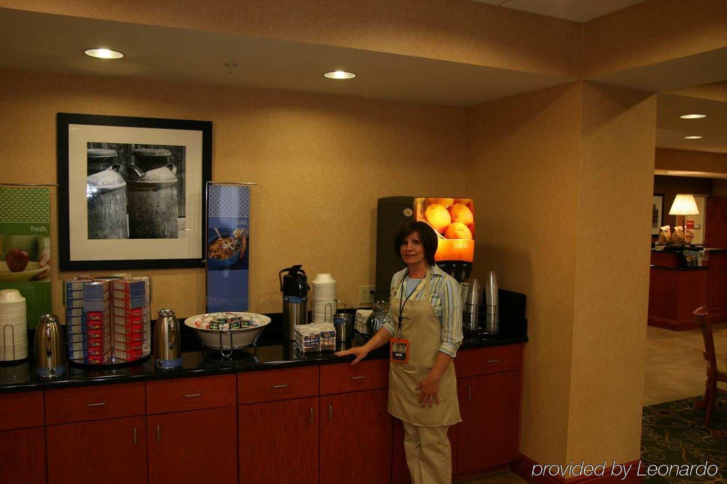 Hampton Inn Belle Vernon Restoran fotoğraf