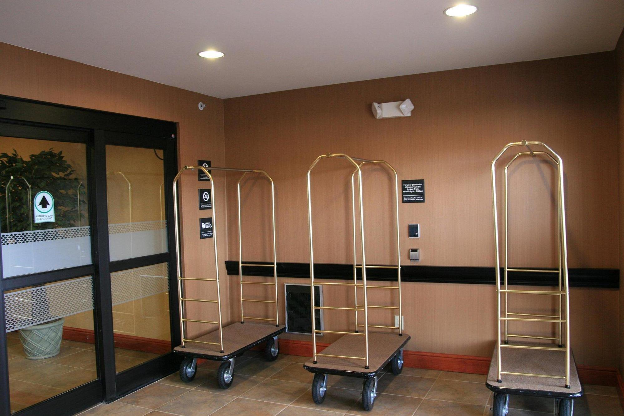 Hampton Inn Belle Vernon Dış mekan fotoğraf