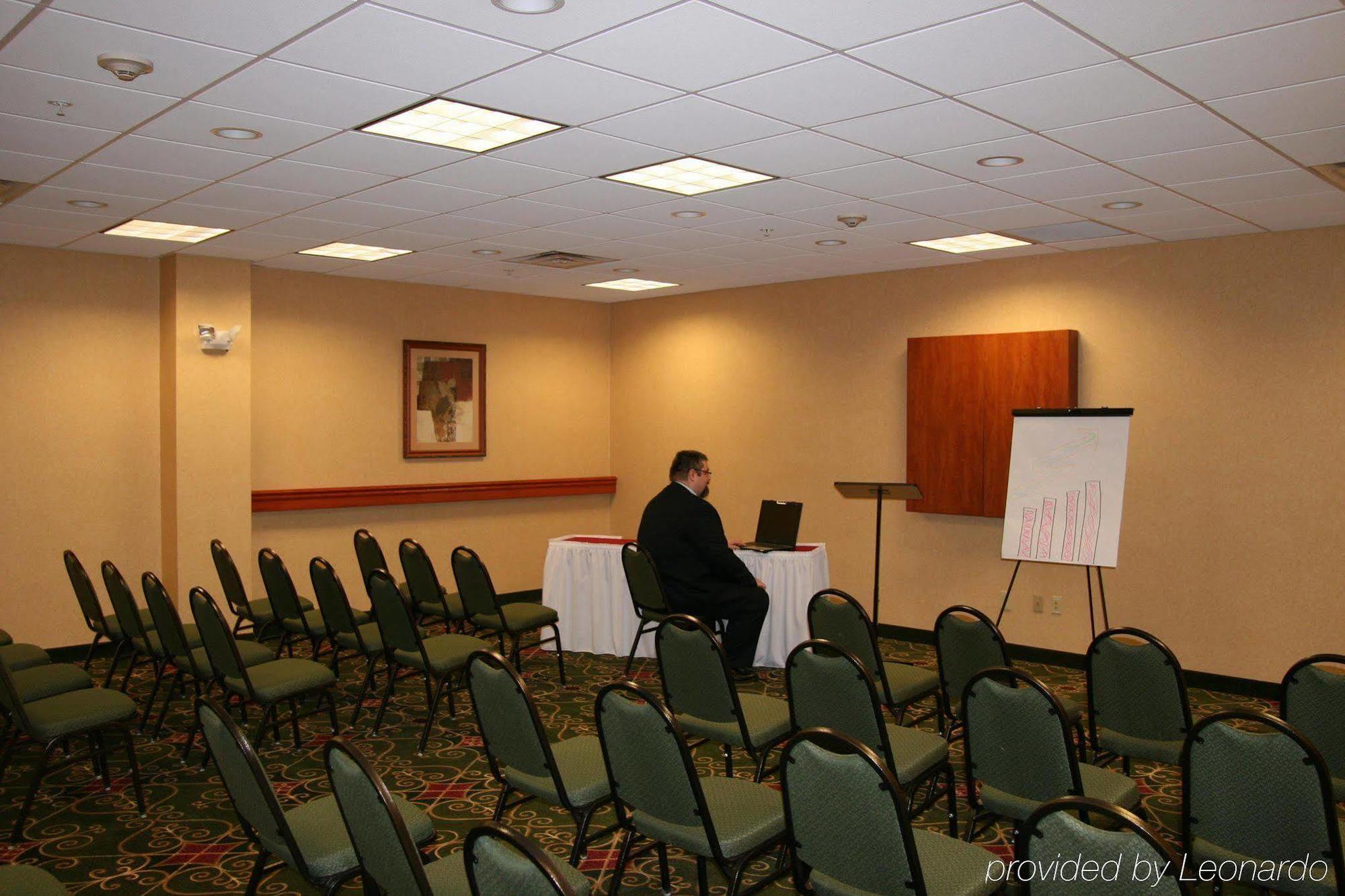 Hampton Inn Belle Vernon Konforlar fotoğraf